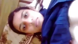 Nosy Neighbour වෙතින් MilfWood pr3ys on Teen
