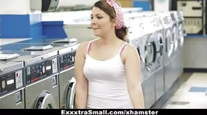 Brazzers: Bouncy Jog සහ Snog on PornHD on hot blond Chantal Danielle