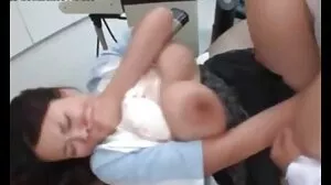 යෞවනයන් ආදරය ගුද