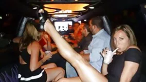 තවත් මොරොන් උගුලකට හසු වූ සහ ගසාගෙන ගිය - Busty Stepmoms