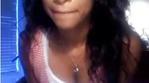 Latina MILF ඇගේ බූරුවා විදීමට කැමතියි