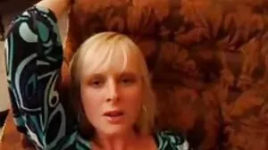 තවත් මොරොන් උගුලකට හසු වූ සහ ගසාගෙන ගිය - Busty Stepmoms